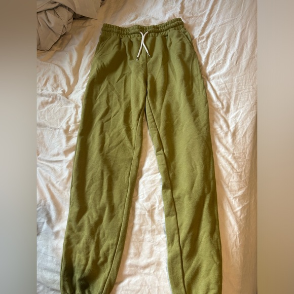 Forever 21 Pants - Forever 21 green sweatpants